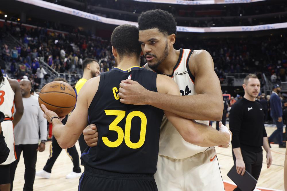 在广袤的呼 在广袤的呼