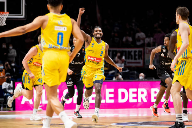 不仅在全球 不仅在全球