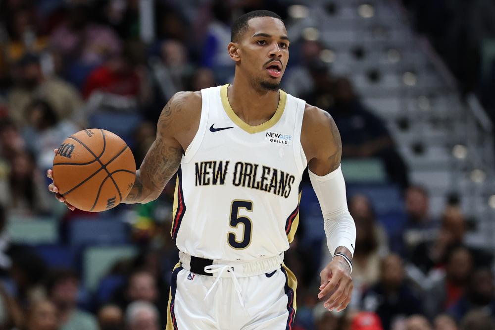 在连续多场 在连续多场