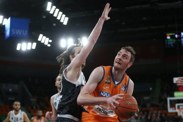 数据与历史 数据与历史