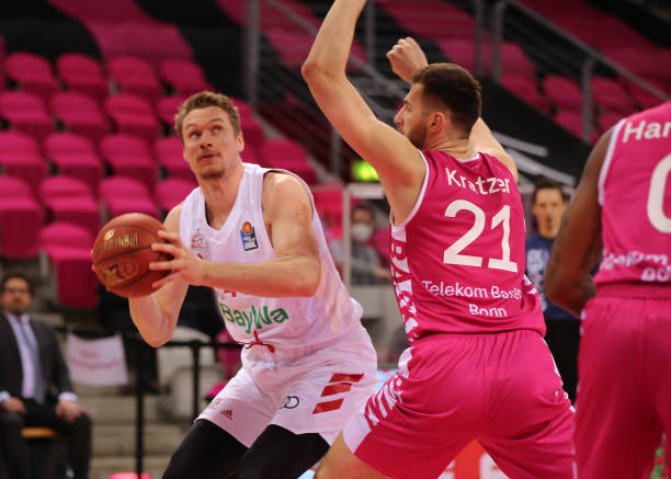 根据多家技 根据多家技